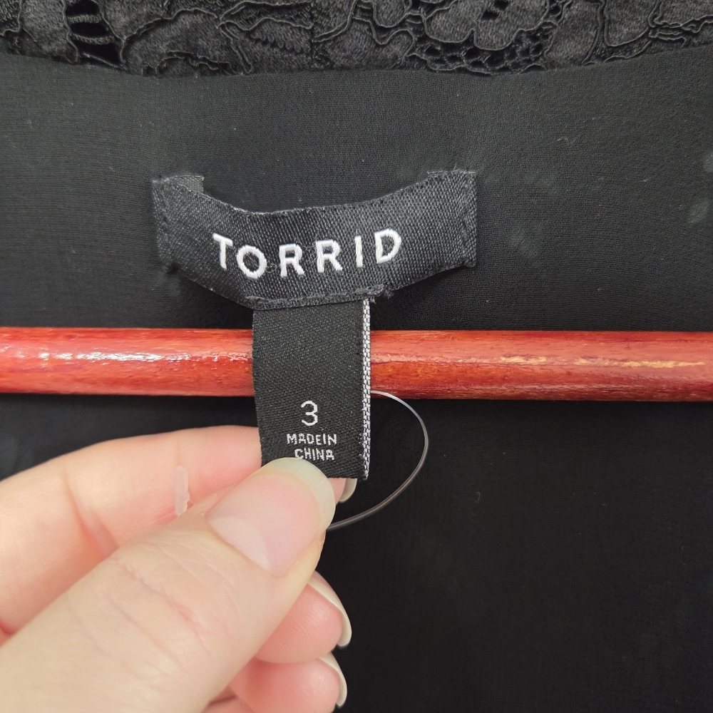 Torrid Elegant Black Lace Dark Romantic Floral Women's Jacket Lightweight 3X - Picture 3 of 10